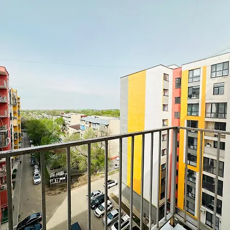 Взлетные Апартаменты - Уют Возле Аэропорта Almaty Exterior photo
