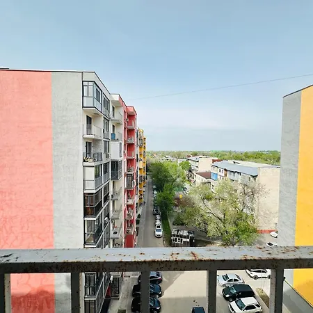 Взлетные Апартаменты - Уют Возле Аэропорта Almaty Exterior photo