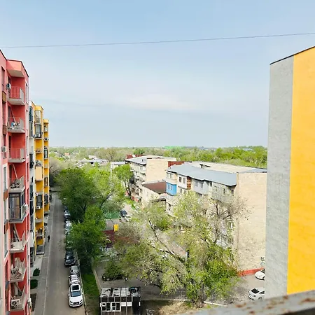Взлетные Апартаменты - Уют Возле Аэропорта Almaty Exterior photo